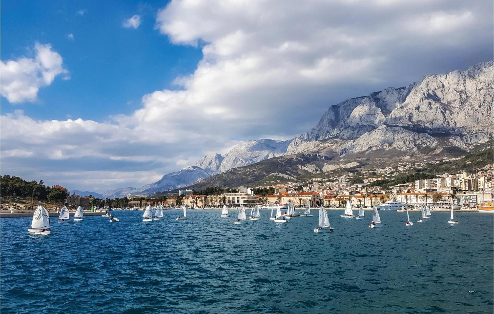 Stunning Apartment In Makarska With Wifi 外观 照片